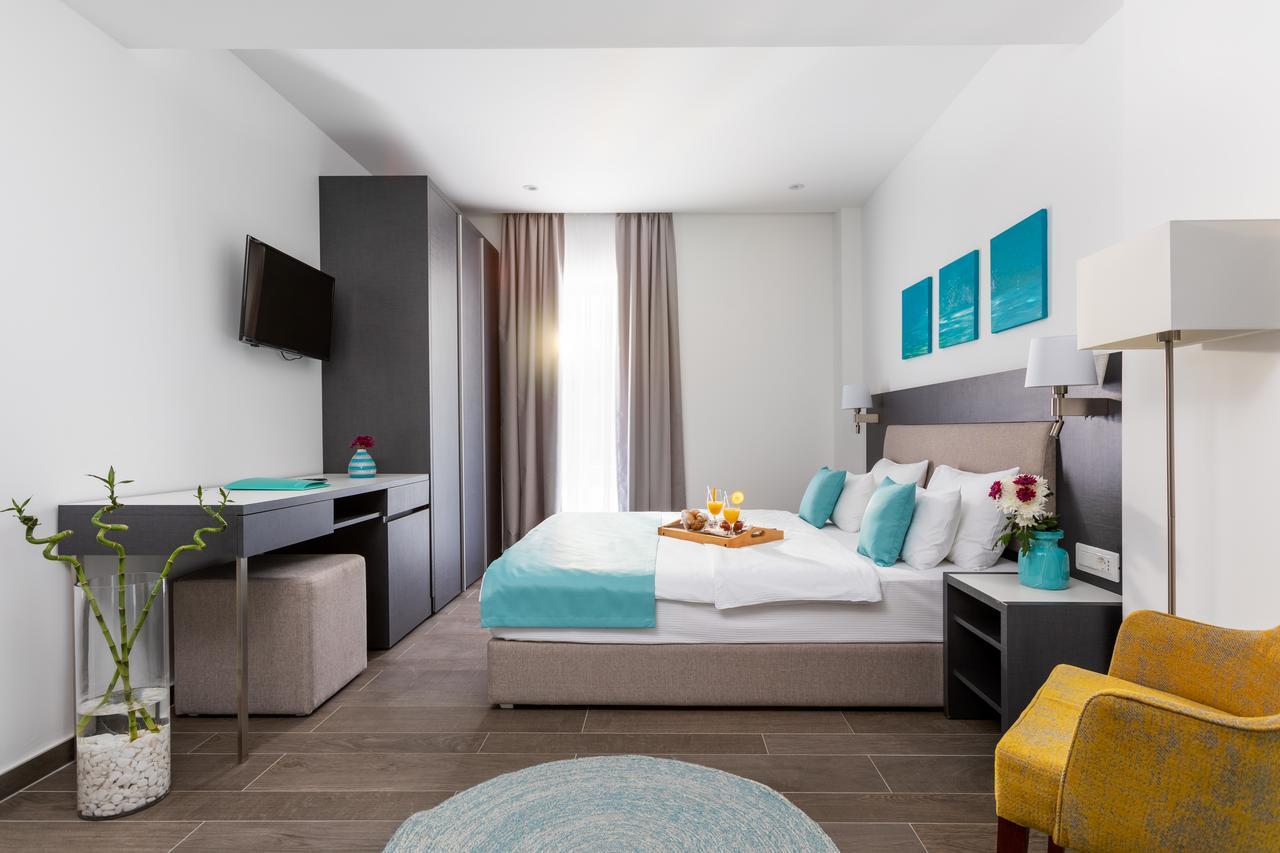 Hotel Eleven Петровац Экстерьер фото