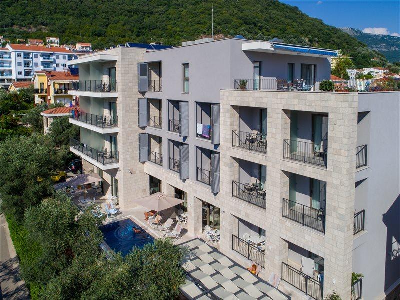 Hotel Eleven Петровац Экстерьер фото